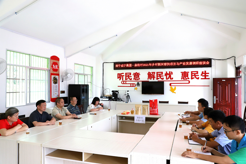 /QJ_300147320694.jpg 座谈会现场(拍摄:柒红).JPG