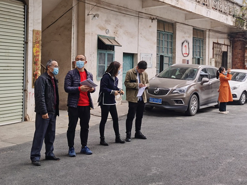 /QJ_175511688194.jpg 实地考察僵尸企业资产.jpg